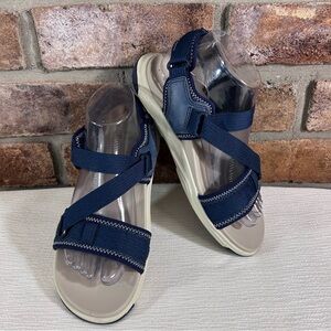 EARTH ORIGINS “Vivvy” Bleu Marine Fabric Sandals